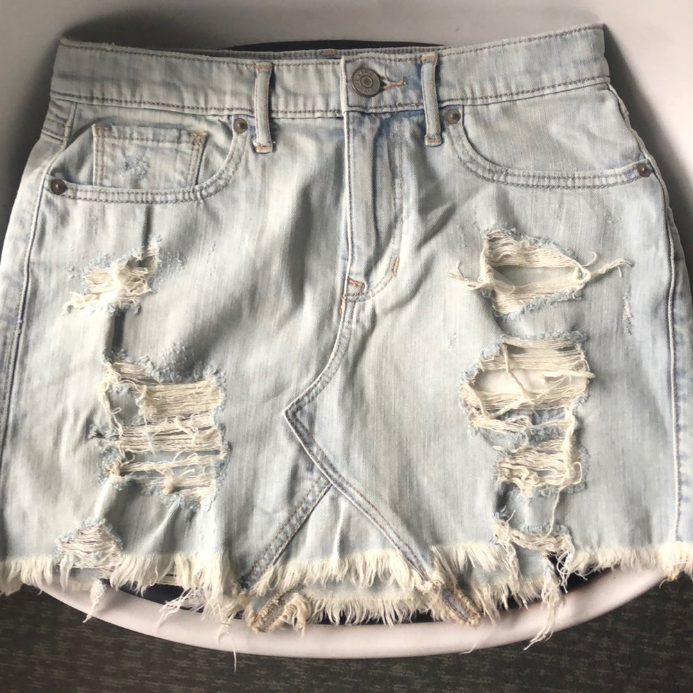 Denim ripped skirt